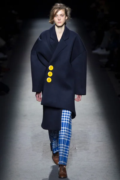 Look 34